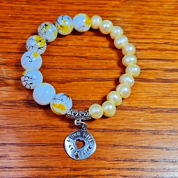 PriscillaJewels Jewelry - NWT Lemon Freshwater Pearls and Artisan Glass Beads Stretch Bracelet
